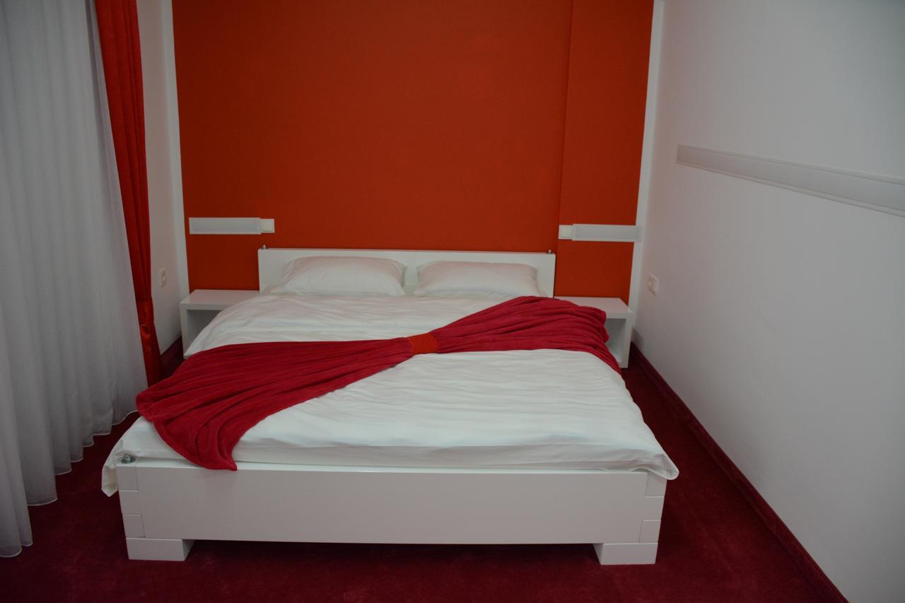 Hotel Vrata Bosne Велика-Кладуша Экстерьер фото